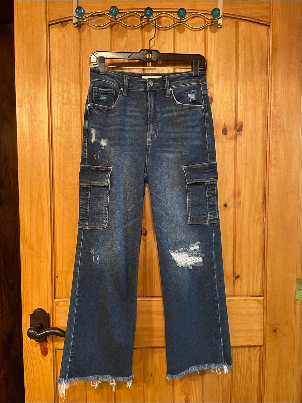RISEN DISTRESSED HIGH RISE CARGO JEANS Sz 7